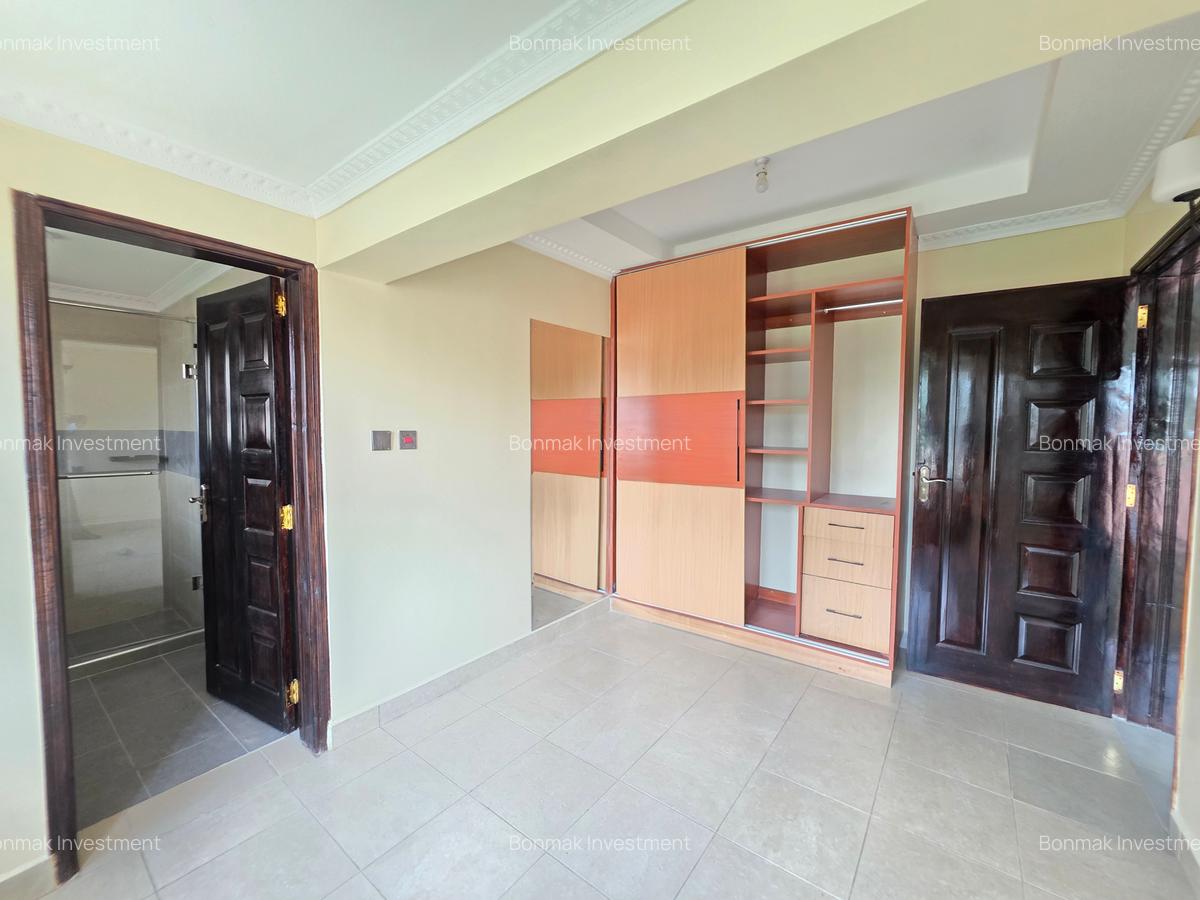 5 Bed Townhouse with En Suite at Kitisuru - 16