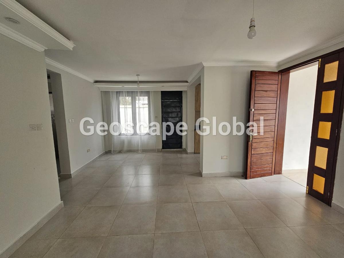 2 Bed House with En Suite in Runda - 11