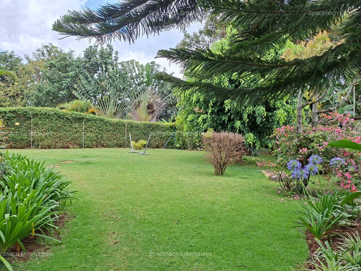 5 Bed House with En Suite in Runda - 5