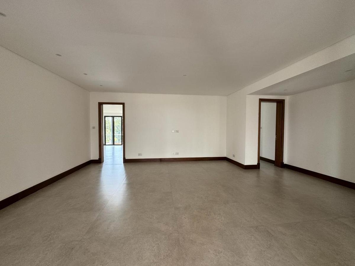 5 Bed Townhouse with En Suite in Kitisuru - 20