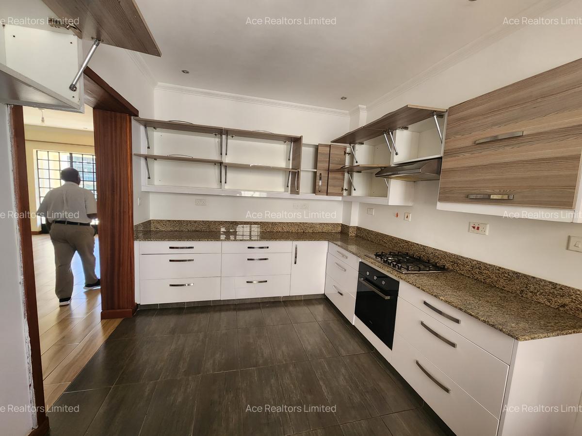 2 Bed Apartment with En Suite at Westlands - 4