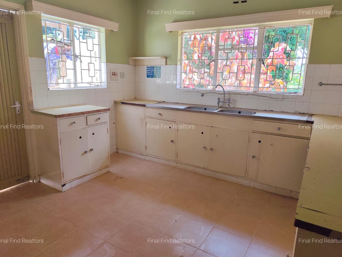 4 Bed House with Garden in Runda - 12