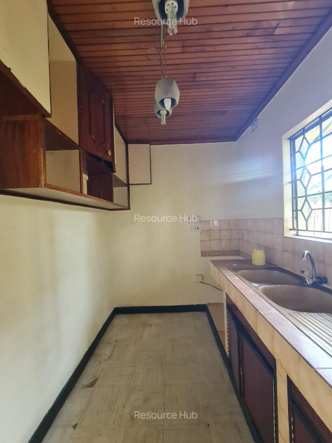 3 Bed House with Garden at Near Hilcrest - 11