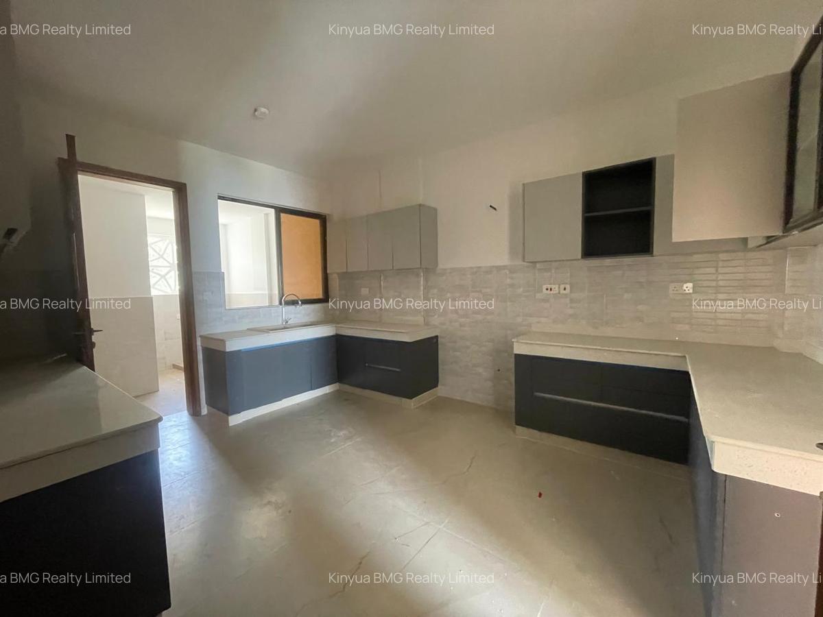 Serviced 3 Bed Apartment with En Suite in Nyali Area - 9