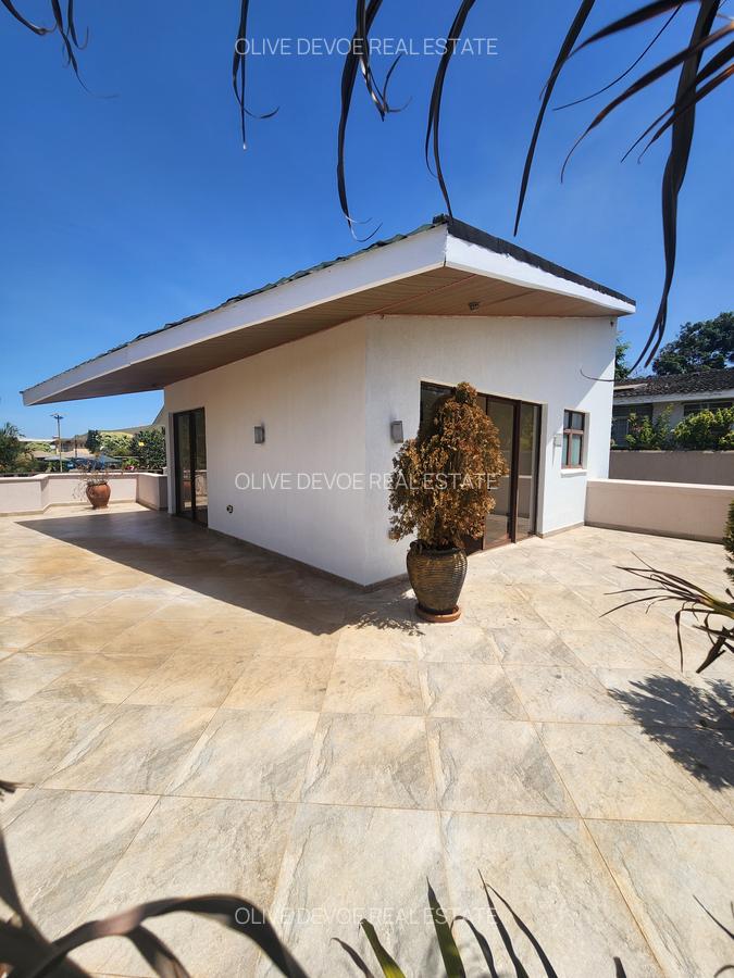 4 Bed Townhouse with En Suite in Runda - 20