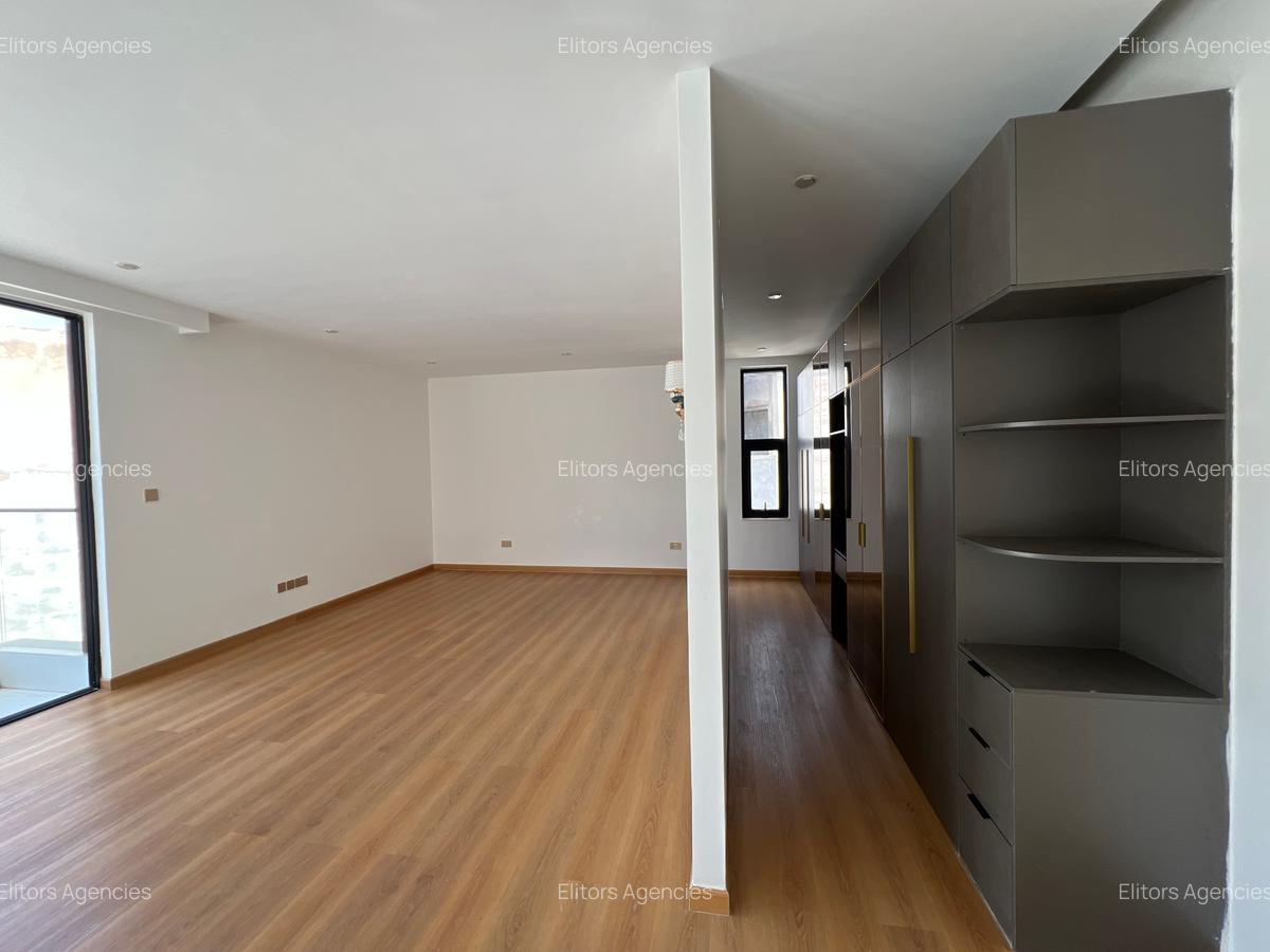 5 Bed Villa with En Suite at Isaac Gathanju Rd - 16