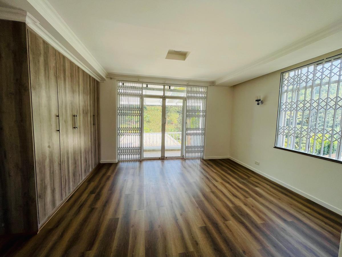 4 Bed House with En Suite in Kitisuru - 14