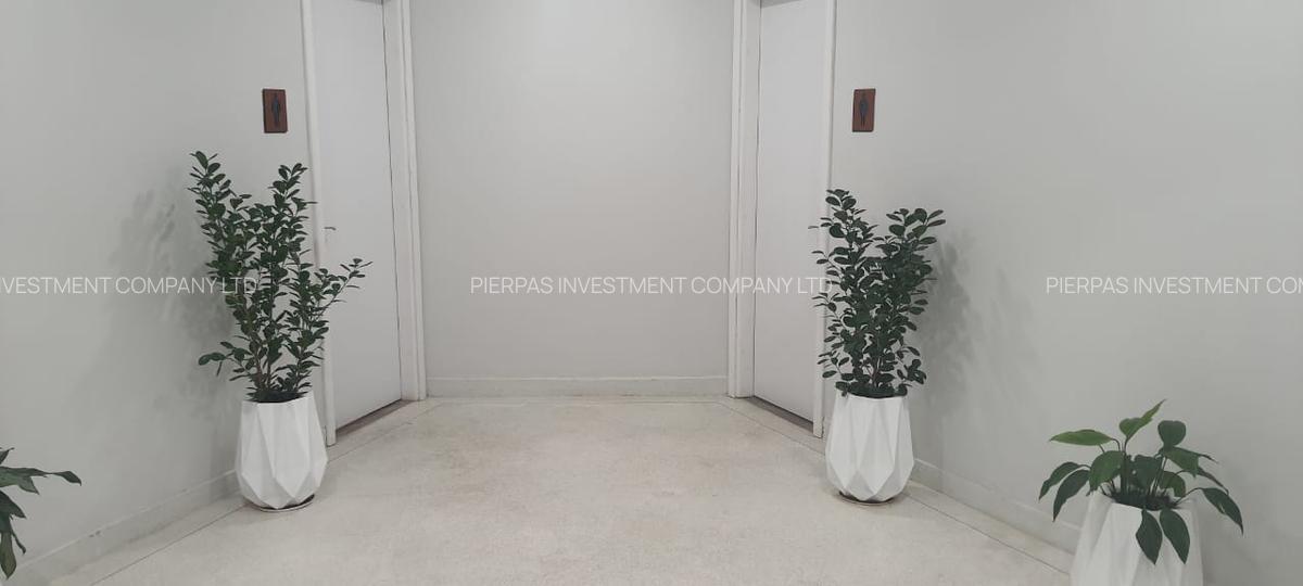 Serviced 2 Bed Apartment with En Suite in Lavington - 5