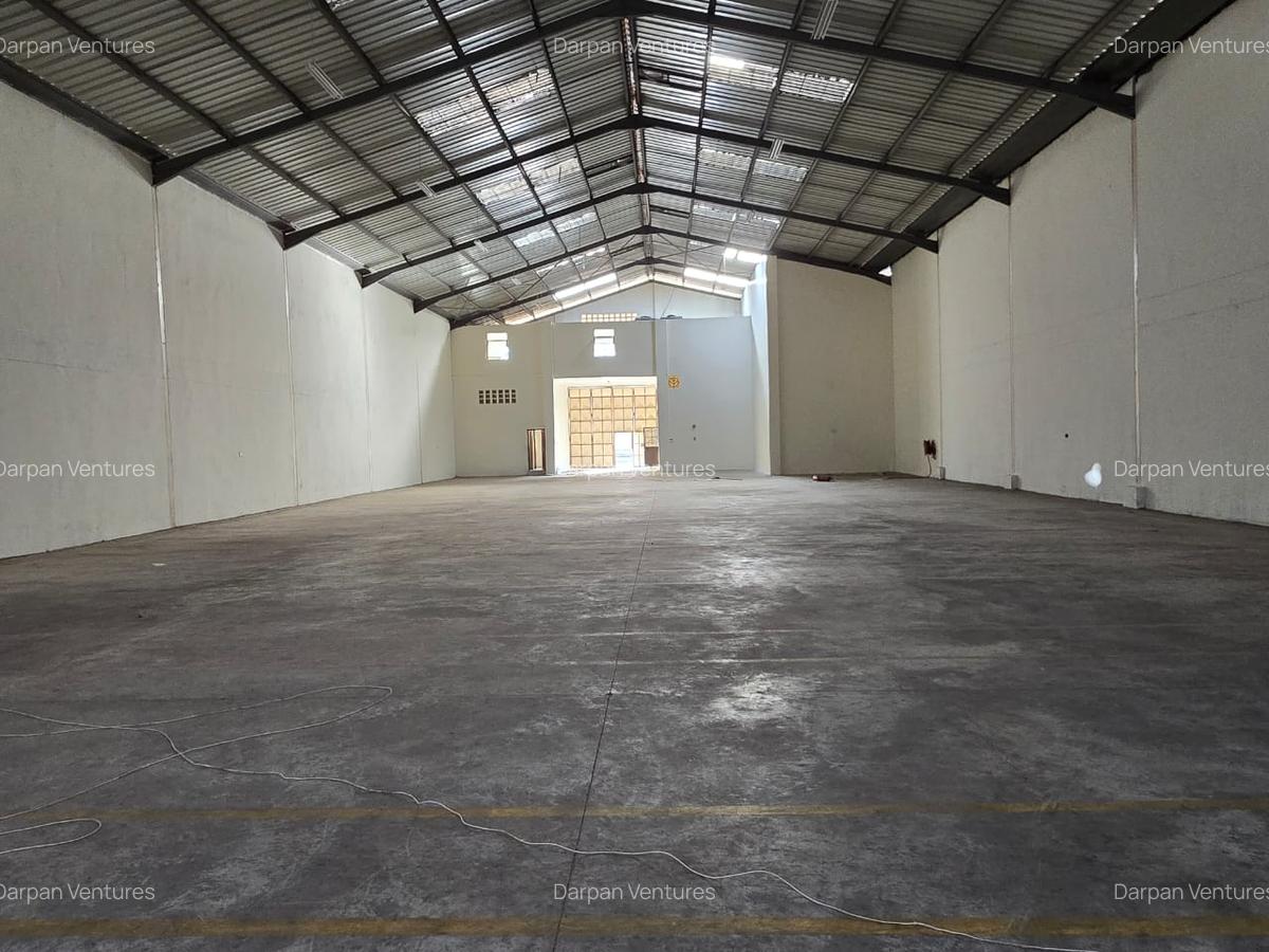 8,720 ft² Warehouse with Service Charge Included in Athi River - 5