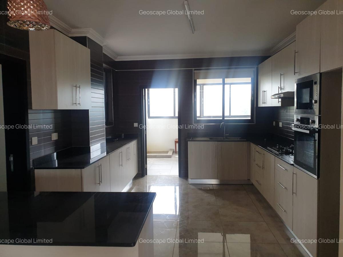3 Bed Apartment with En Suite in Westlands Area - 5