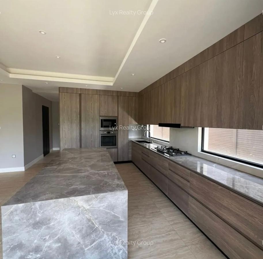 4 Bed Townhouse with En Suite in Runda - 18