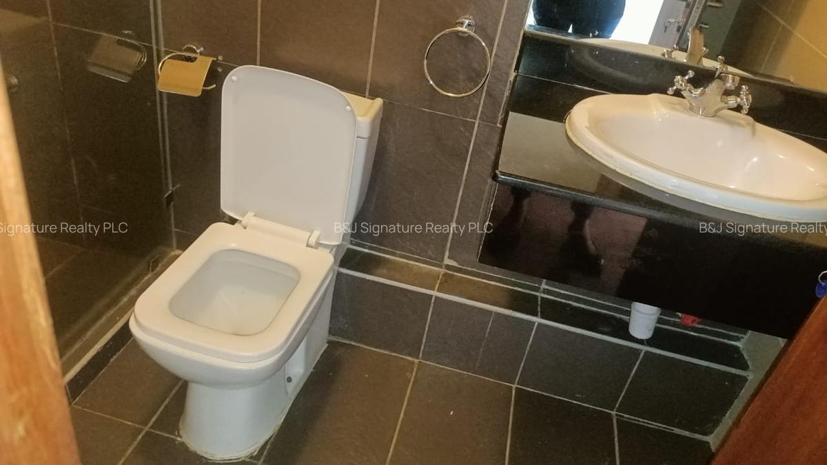 3 Bed Apartment with En Suite in Kilimani - 14