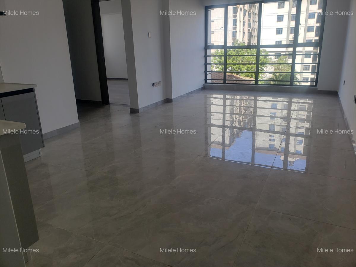 Serviced 2 Bed Apartment with En Suite at Kindaruma Road - 2