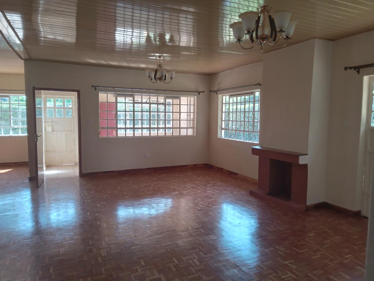 4 Bed House with En Suite at Loresho Area - 14