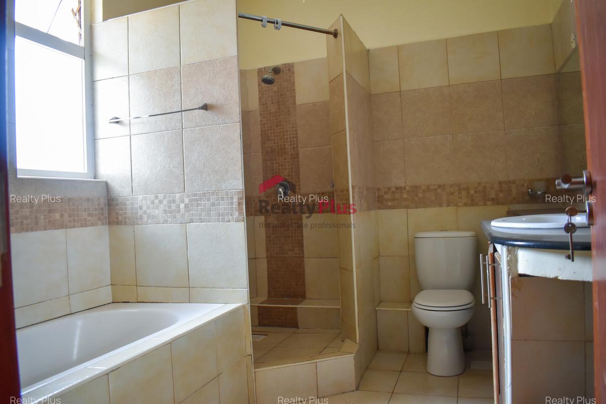 3 Bed Apartment with En Suite in Kilimani - 8