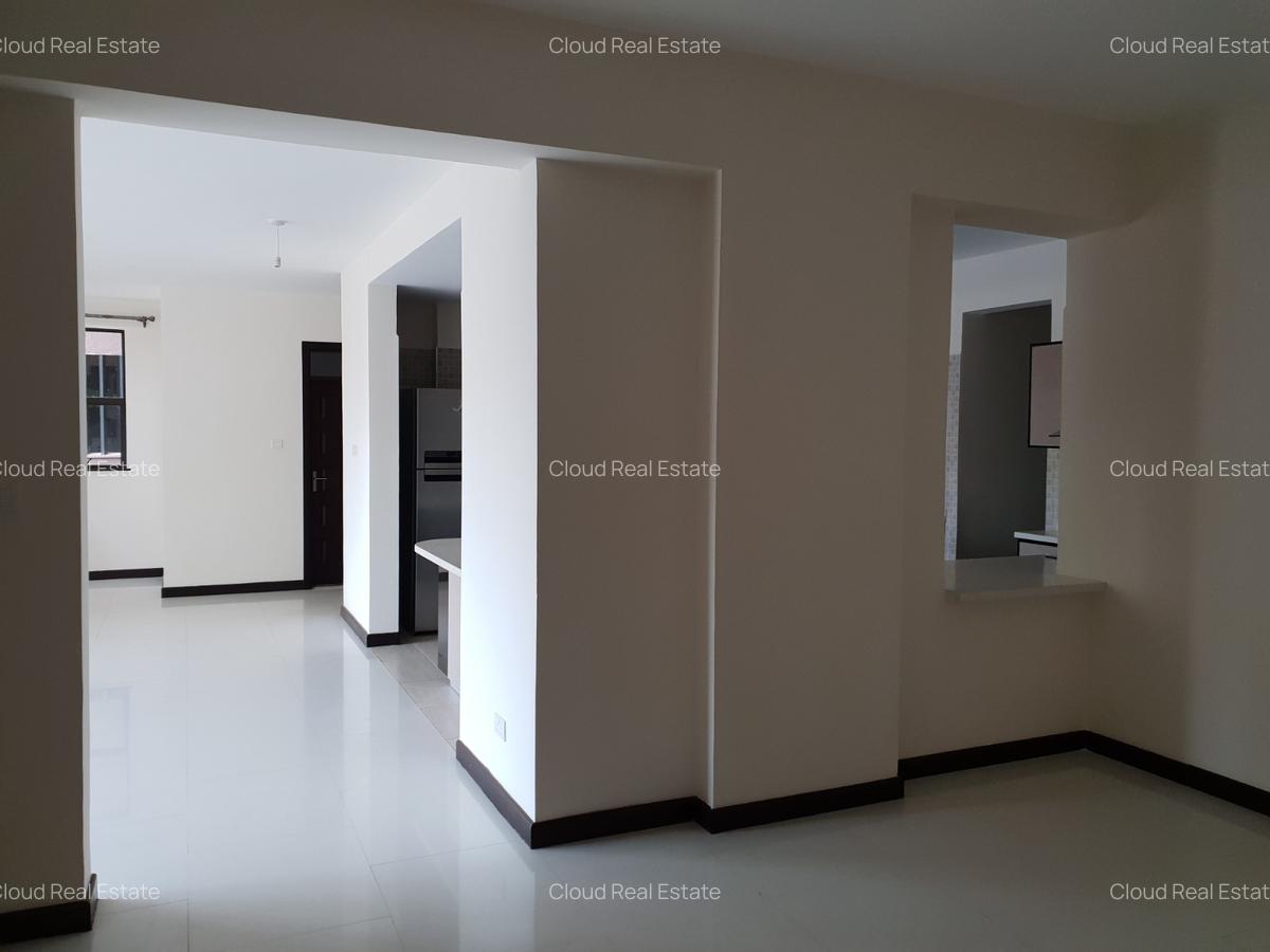 3 Bed Apartment with En Suite in Westlands Area - 12