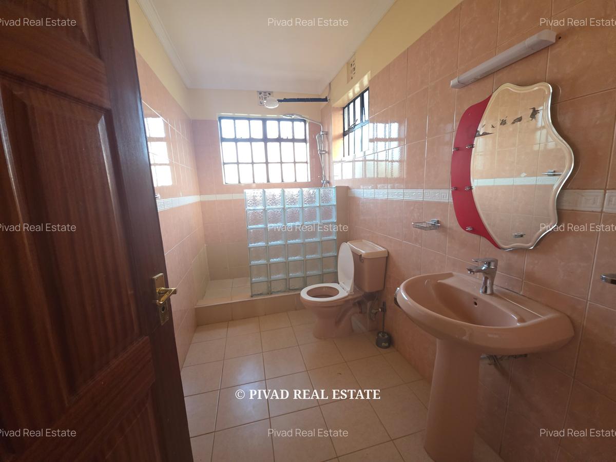 4 Bed House with Swimming Pool in Runda - 5