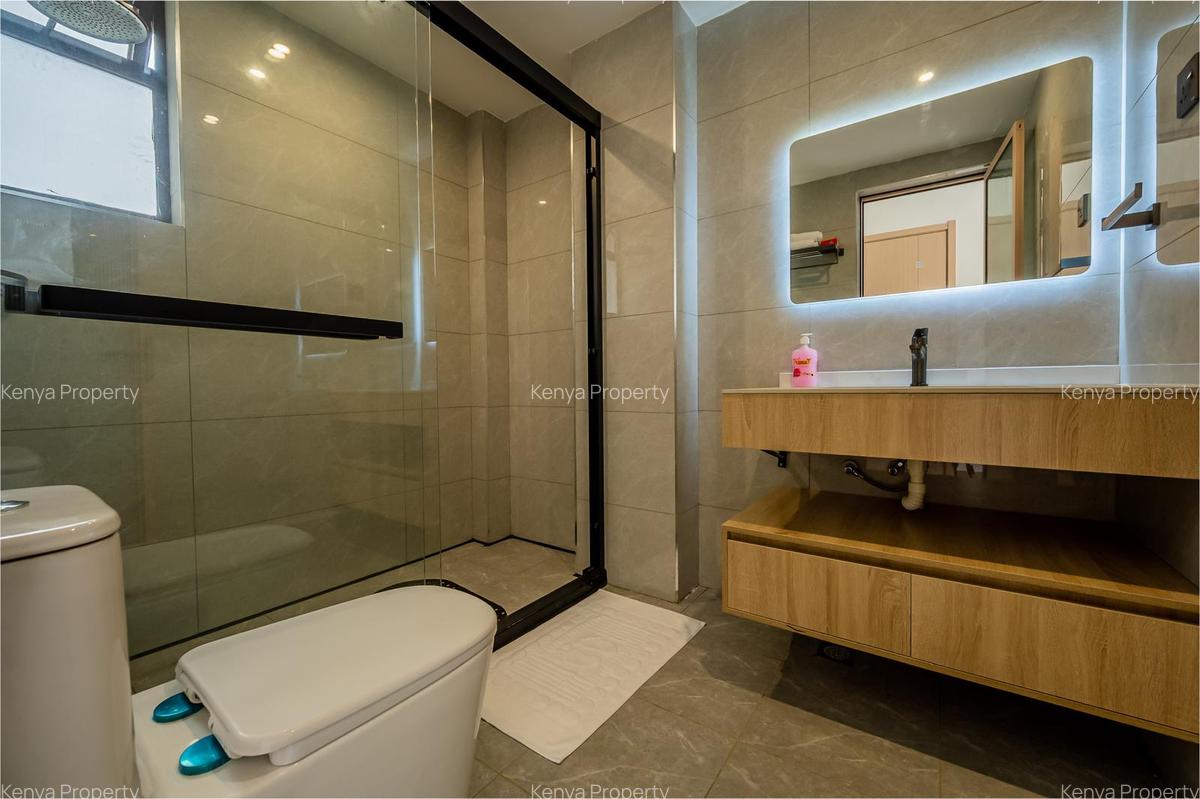 Serviced 2 Bed Apartment with En Suite at Riverside Drive - 18