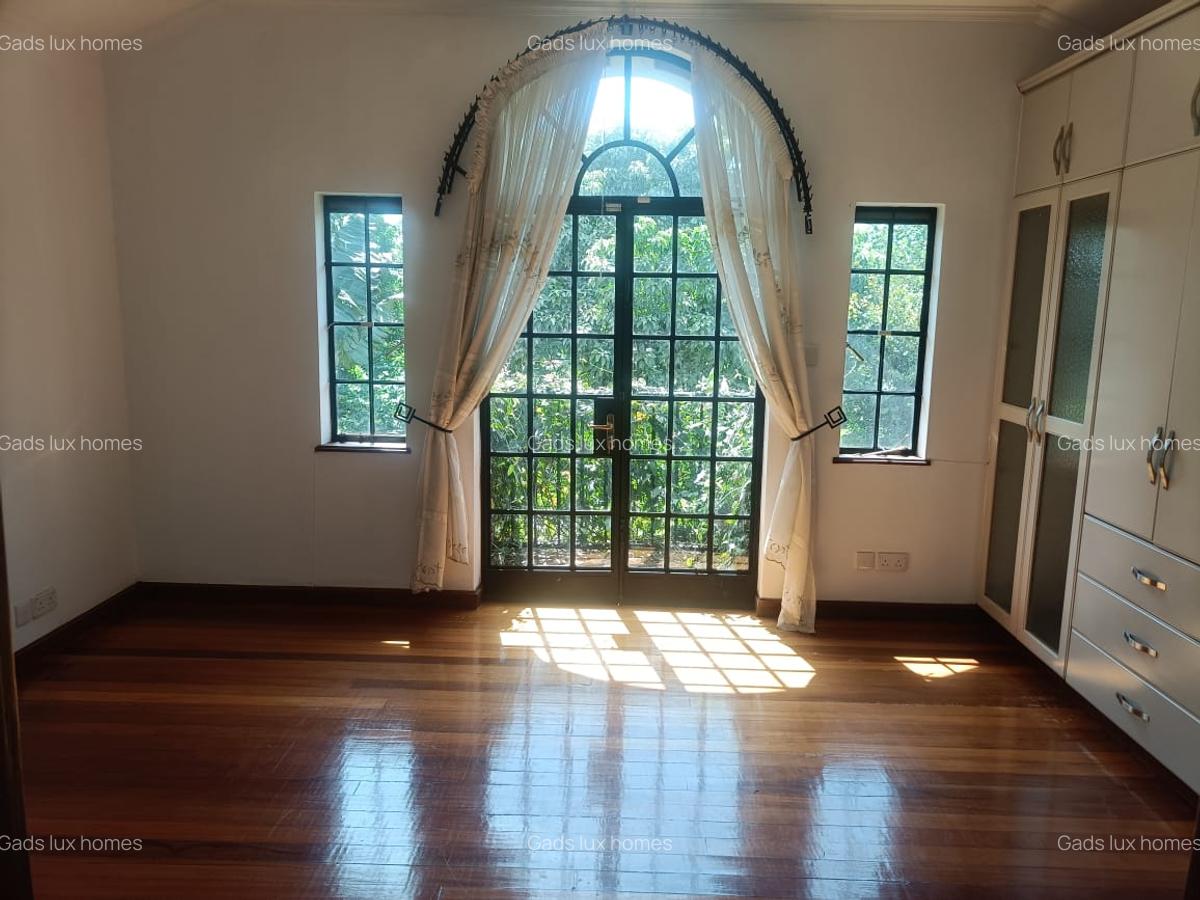 4 Bed Villa with En Suite at Runda - 10