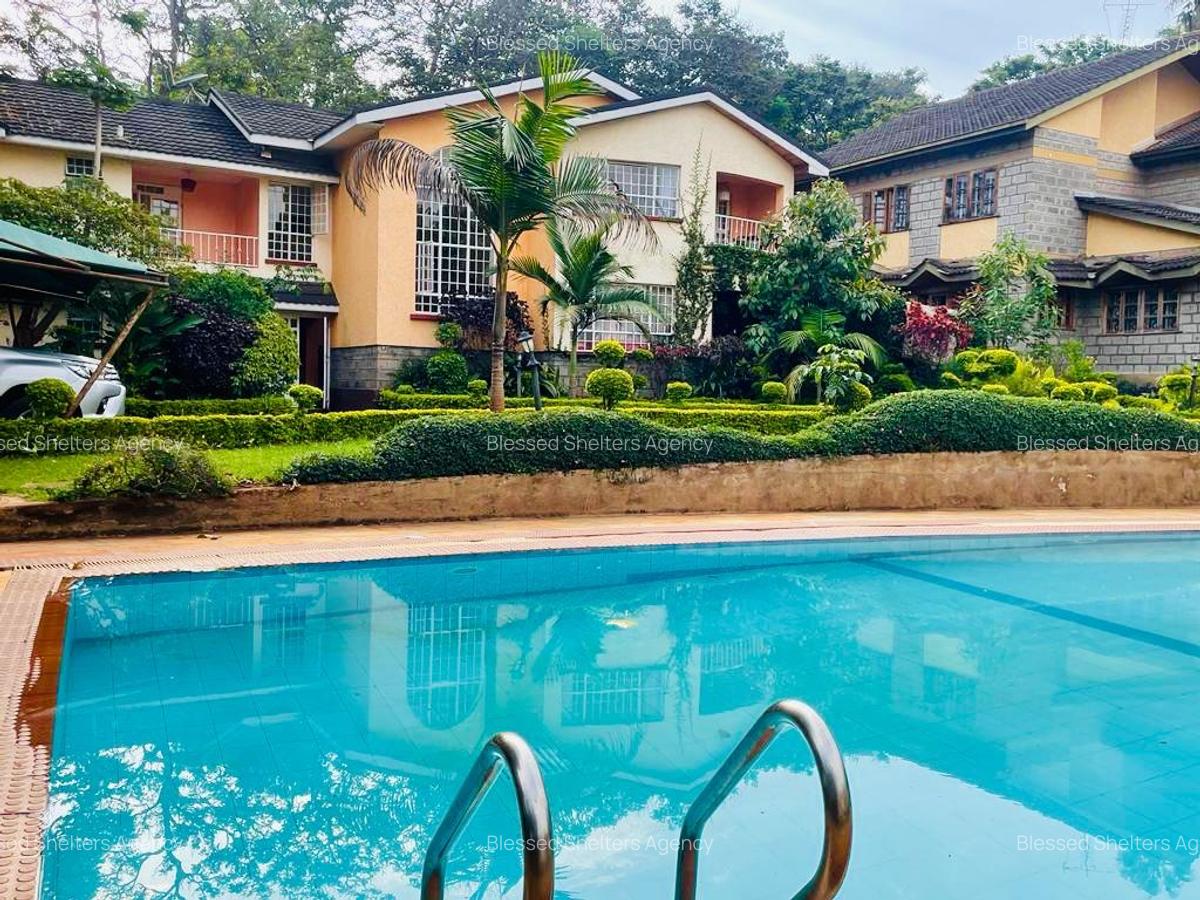 Serviced 2 Bed Apartment with En Suite in Rosslyn - 1