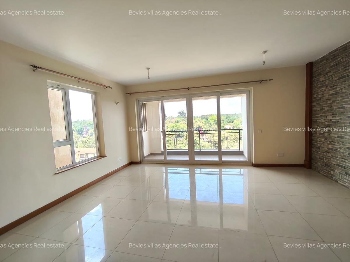 4 Bed Apartment with En Suite at Parklands - 5