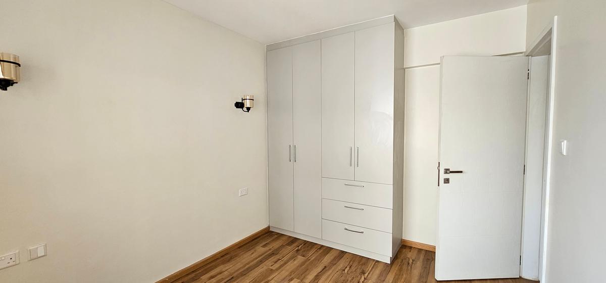 3 Bed Apartment with En Suite at Garden City - 19