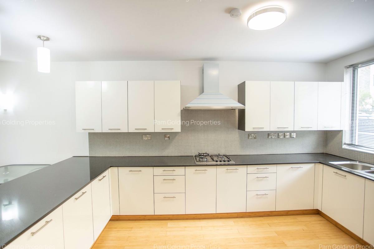 4 Bed Apartment with En Suite in Thika Road - 7