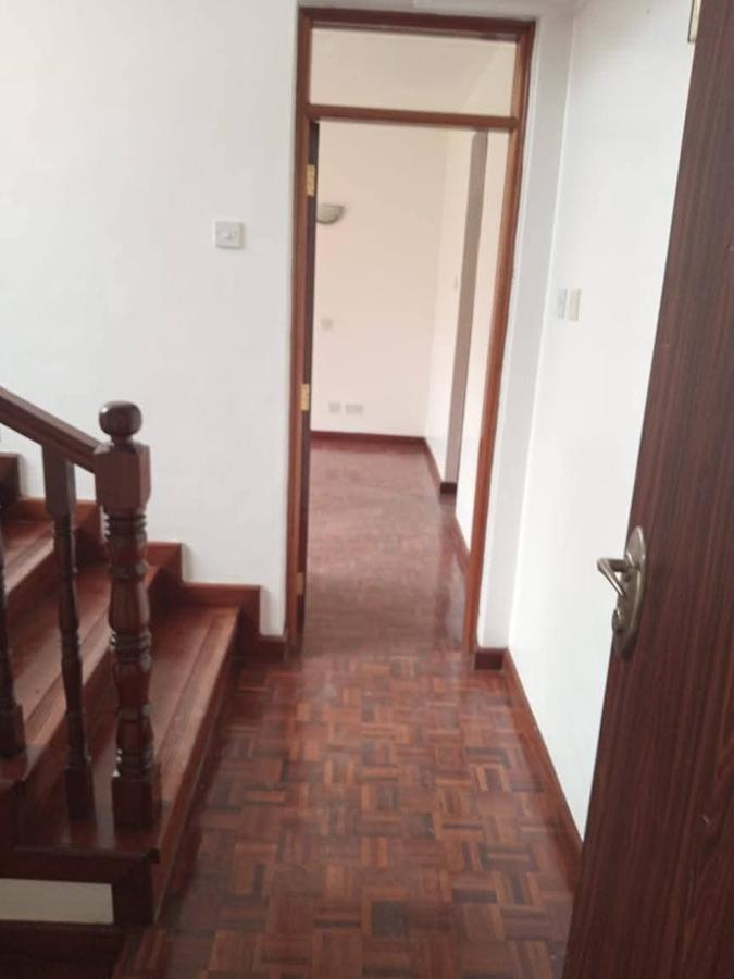 5 Bed Townhouse with En Suite in Lavington - 13