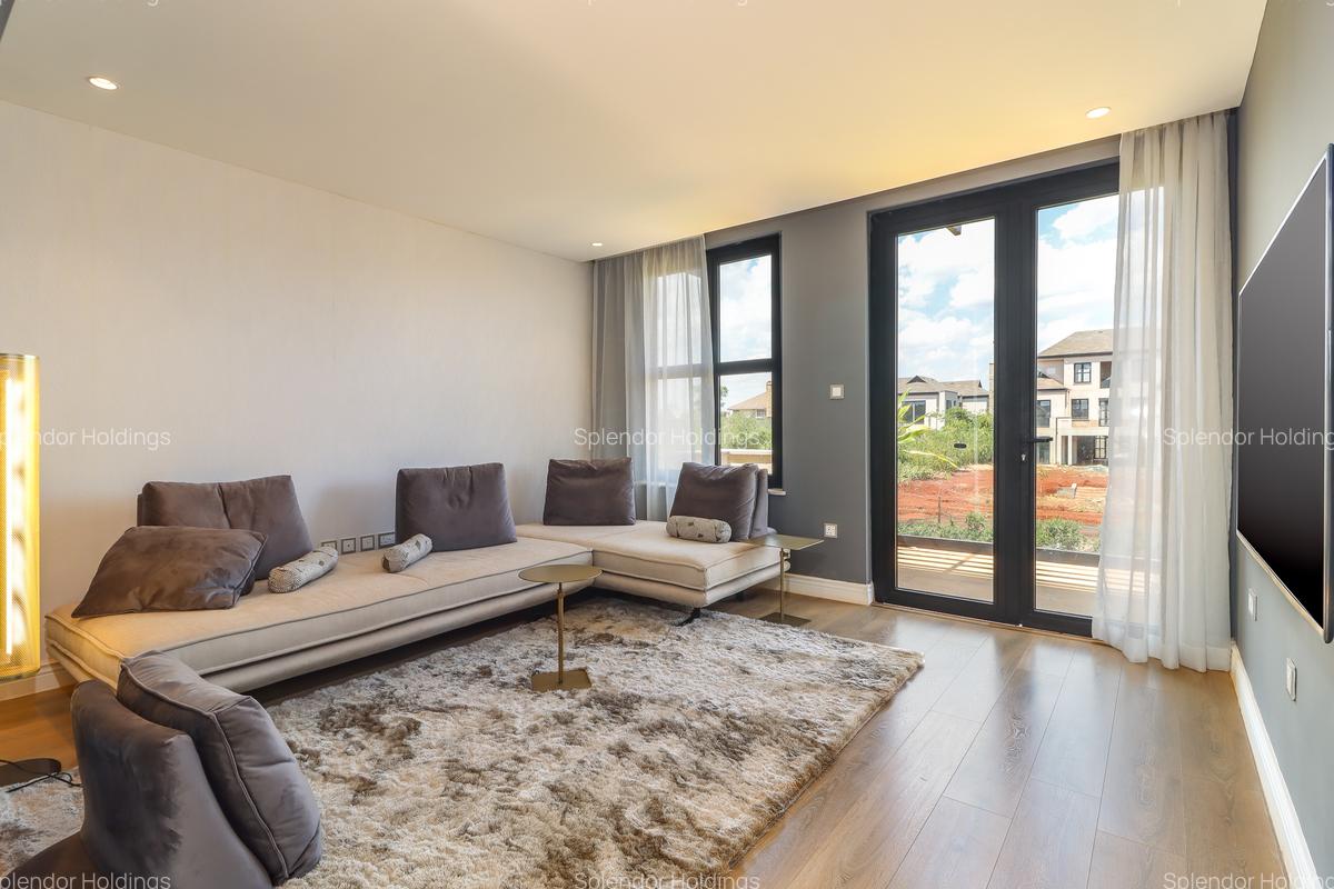 4 Bed Villa with En Suite in Runda - 14