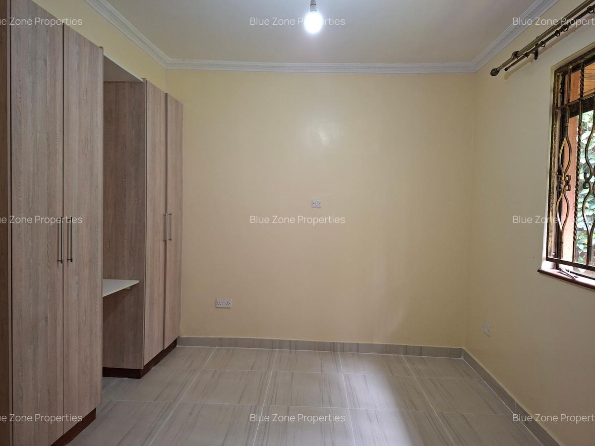 2 Bed House with En Suite at Off Mimosa Rd - 17