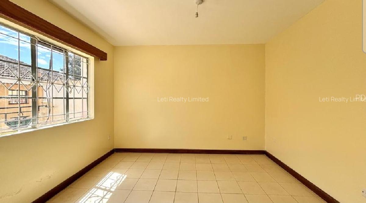 5 Bed Townhouse with En Suite in Lavington - 9