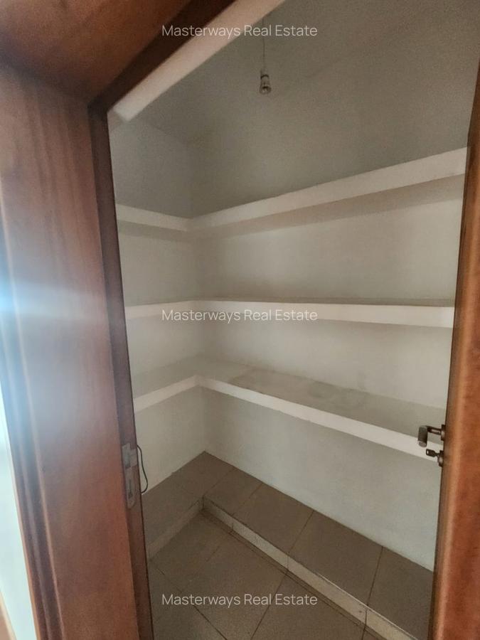 3 Bed Apartment with En Suite in Kileleshwa - 11