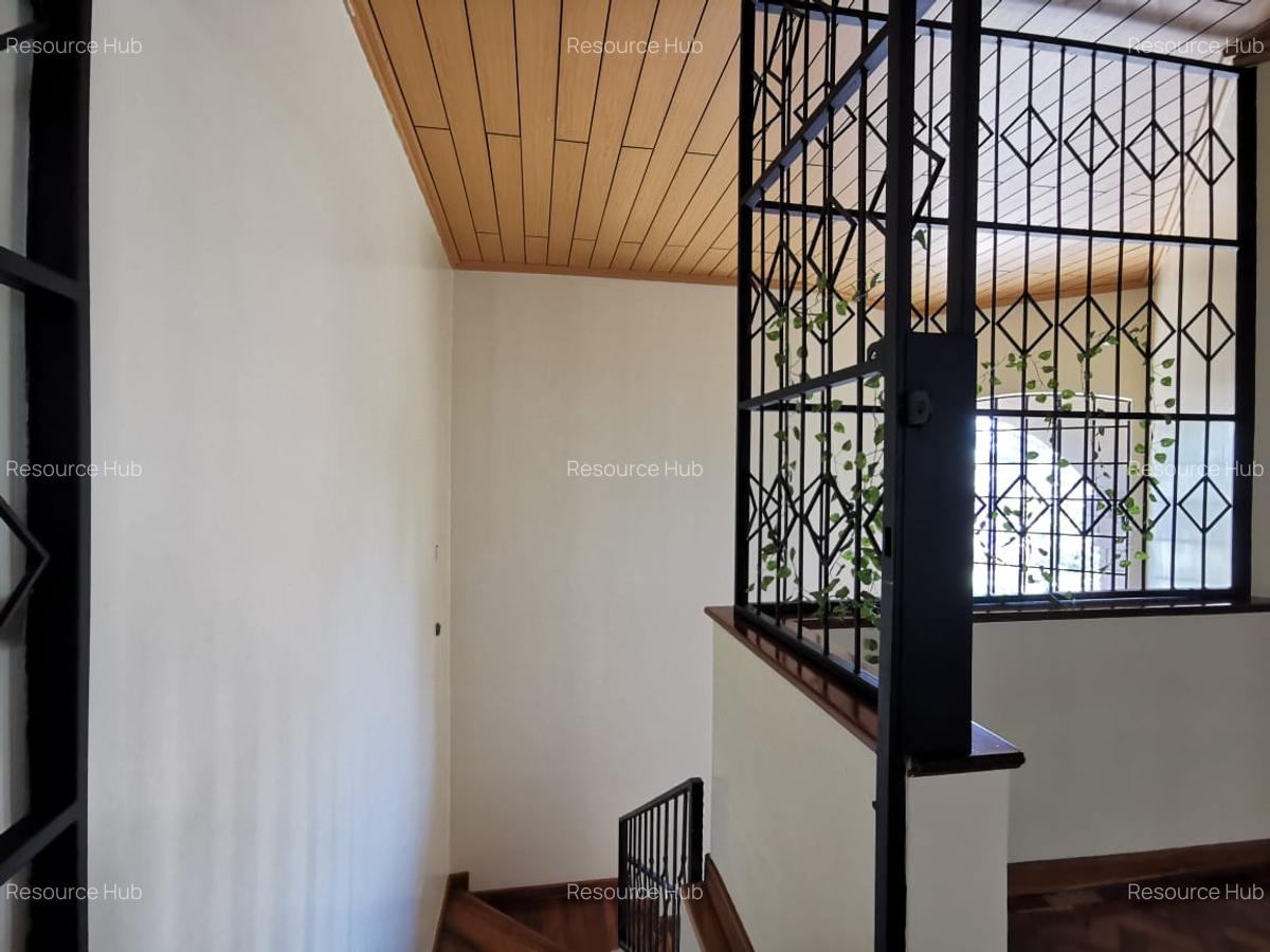 4 Bed Townhouse with En Suite at Spring Valley - 12