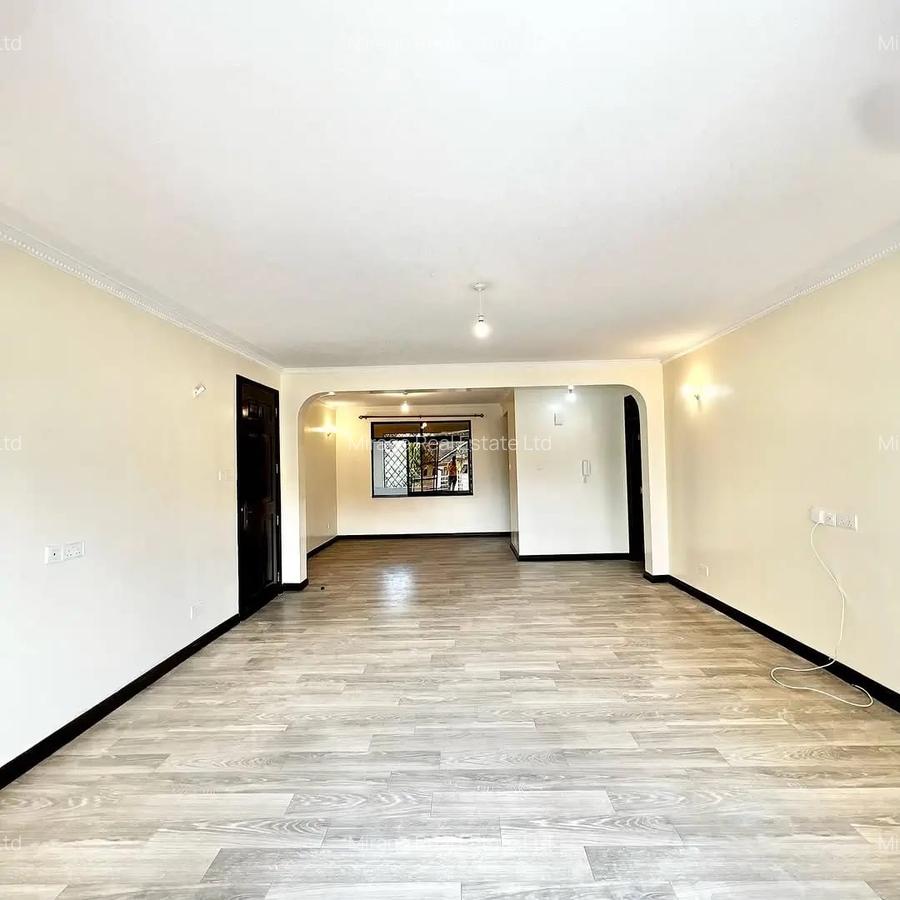 3 Bed Apartment with En Suite in Lavington - 14