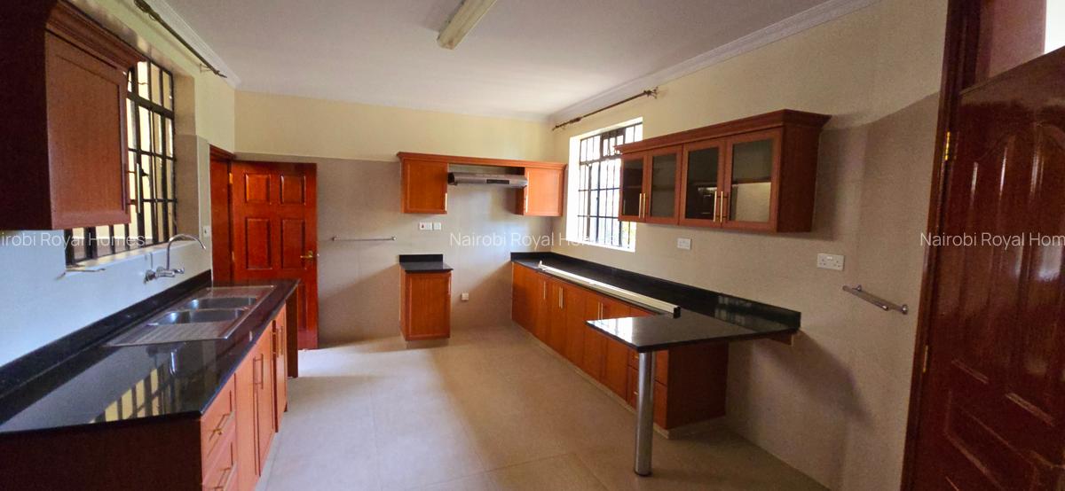 4 Bed Townhouse with En Suite at Lavington Green - 18