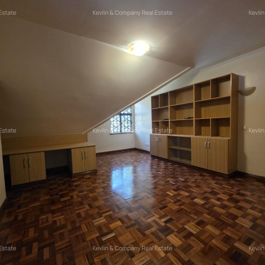 5 Bed Townhouse with En Suite in Kileleshwa - 19