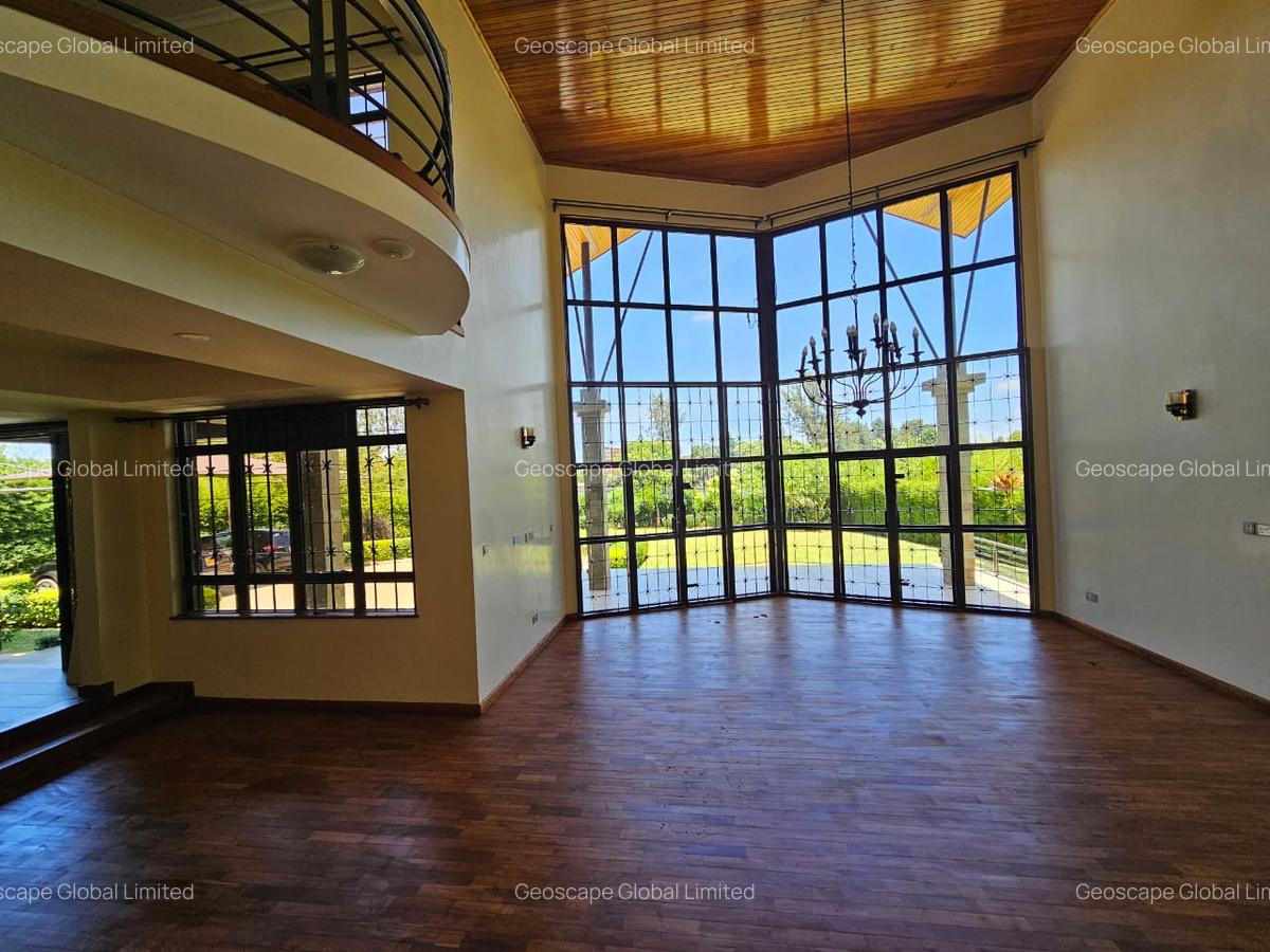 5 Bed House with En Suite in Runda - 9