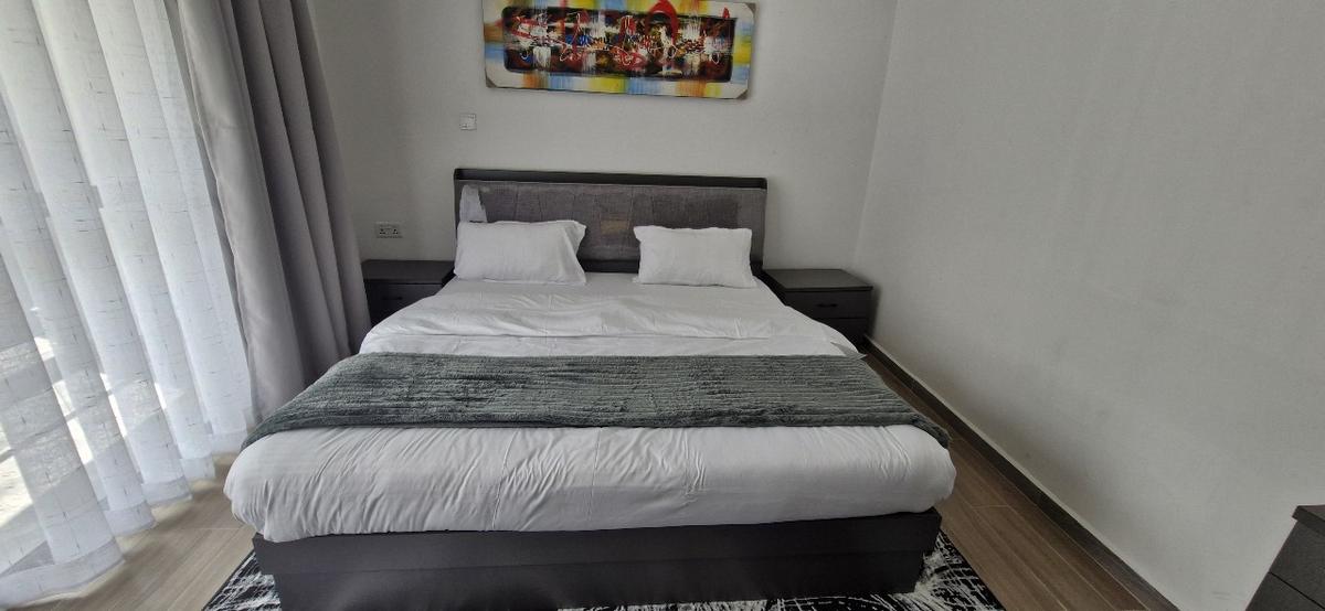 Serviced 2 Bed Apartment with En Suite in Riverside - 7