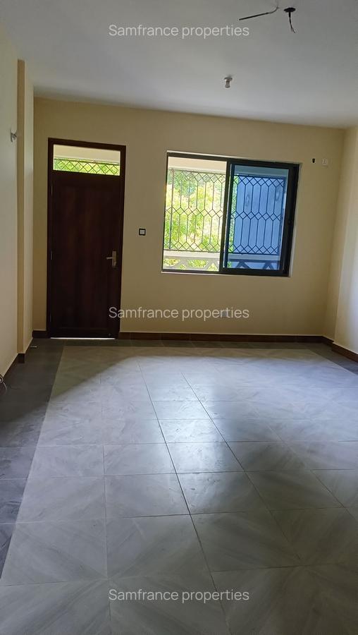 Serviced 2 Bed Apartment with En Suite at Utange - 7