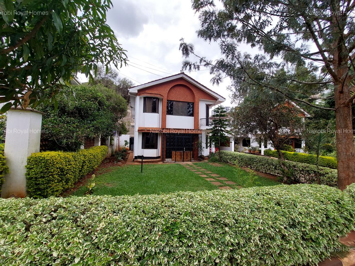 6 Bed Townhouse with En Suite at Algeyo 66 - 4