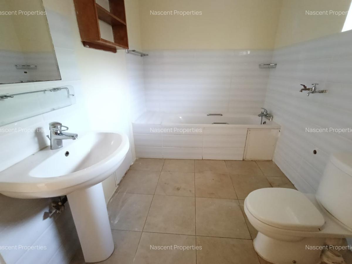 3 Bed House with En Suite in Kyuna - 9