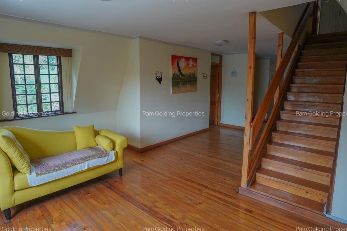 7 Bed House in Runda - 2