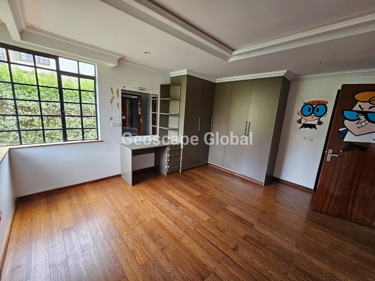 4 Bed Villa with En Suite in Kitisuru - 9