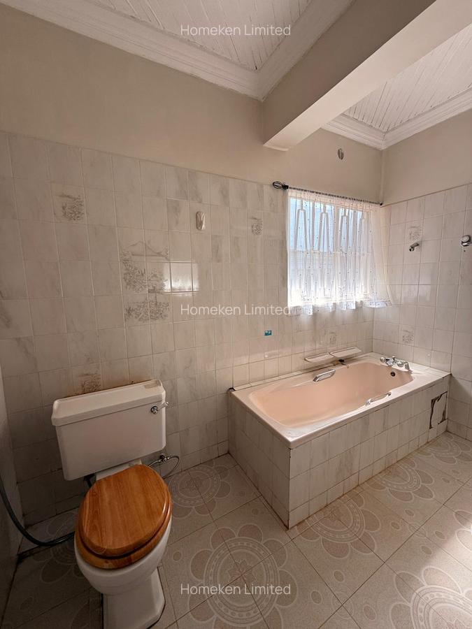 3 Bed House with Garden at Runda - 18