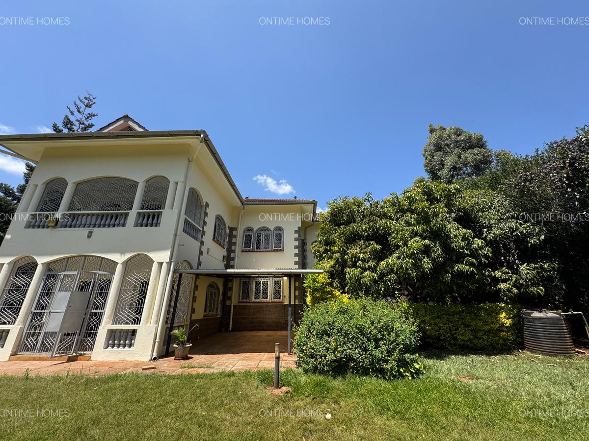 5 Bed House with En Suite at Runda - 16