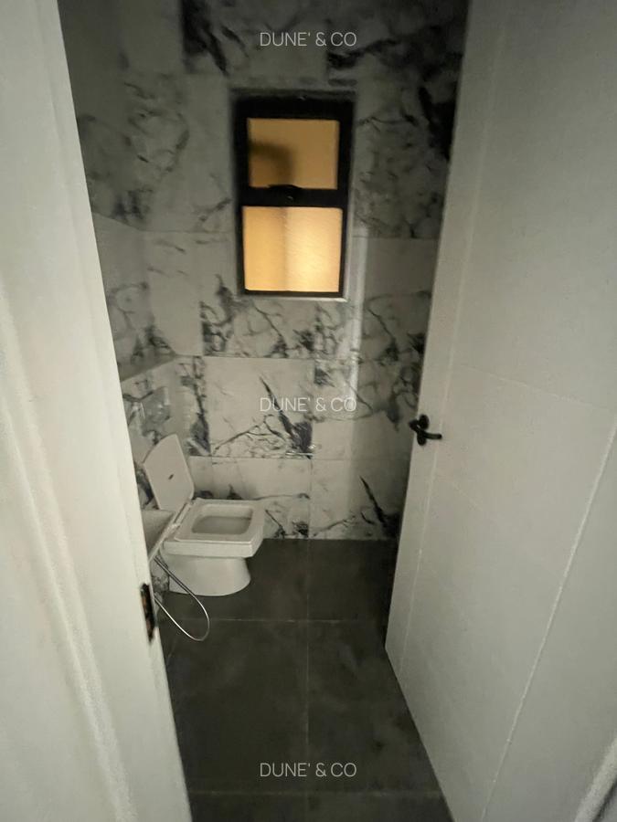 1 Bed Apartment with En Suite in Westlands Area - 11