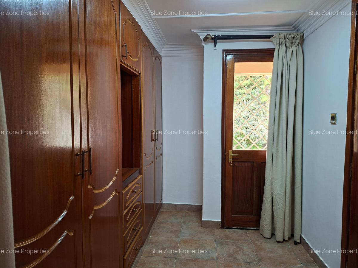 4 Bed House with En Suite at Off Glory Rd - 12