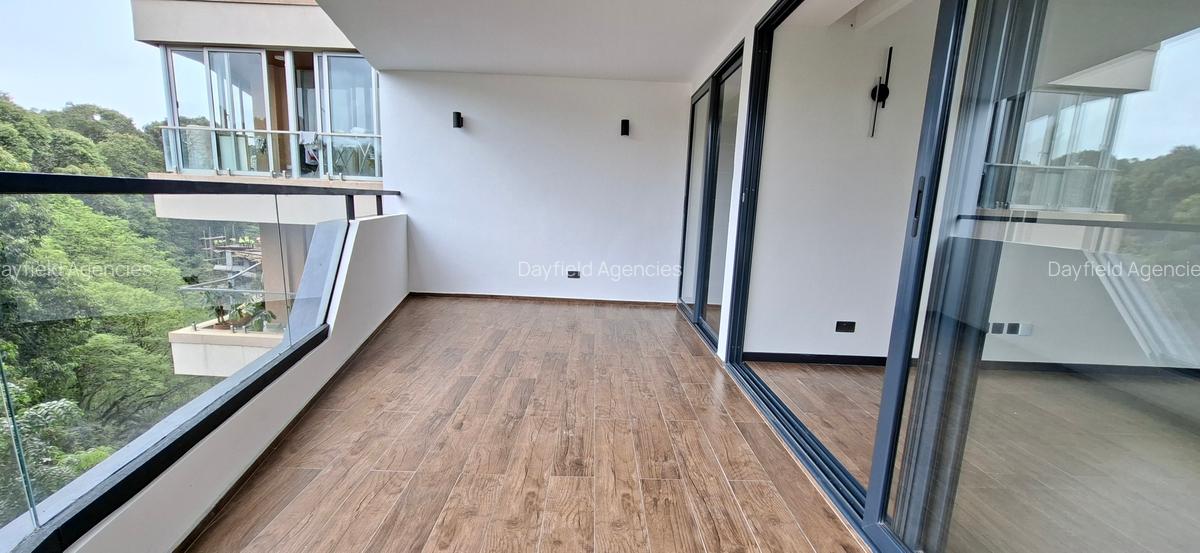 3 Bed Apartment with En Suite in Spring Valley - 4