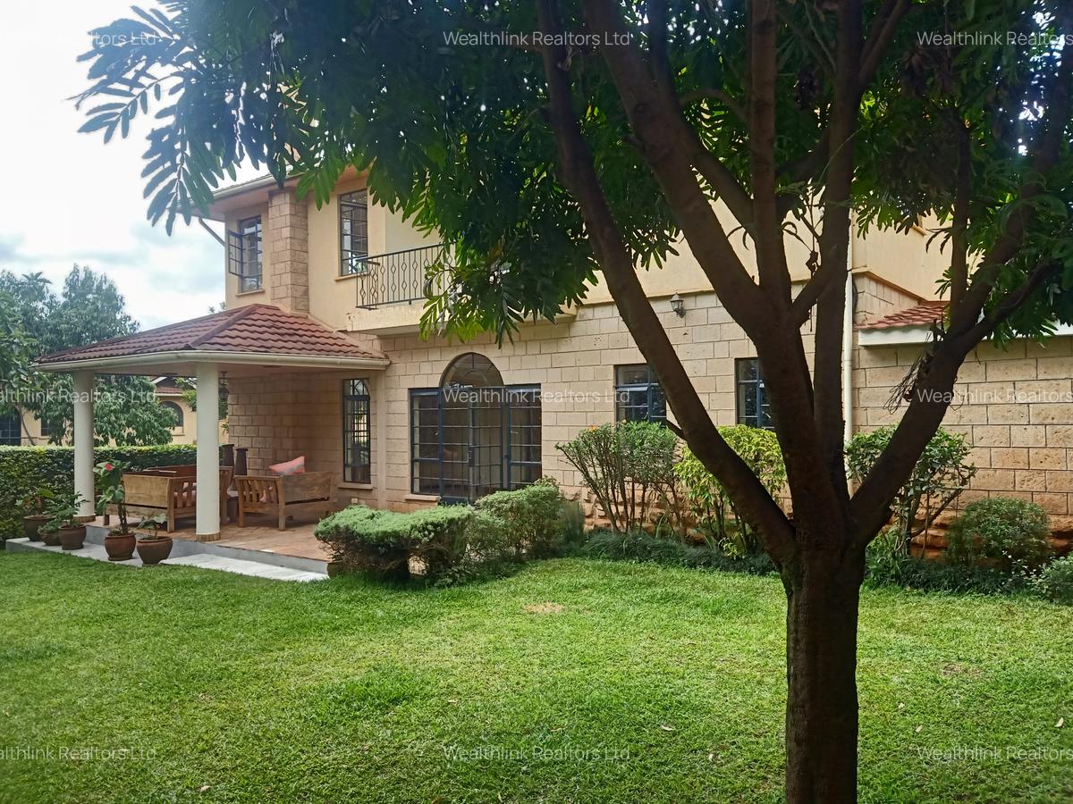 4 Bed Townhouse with En Suite at Isk - 7