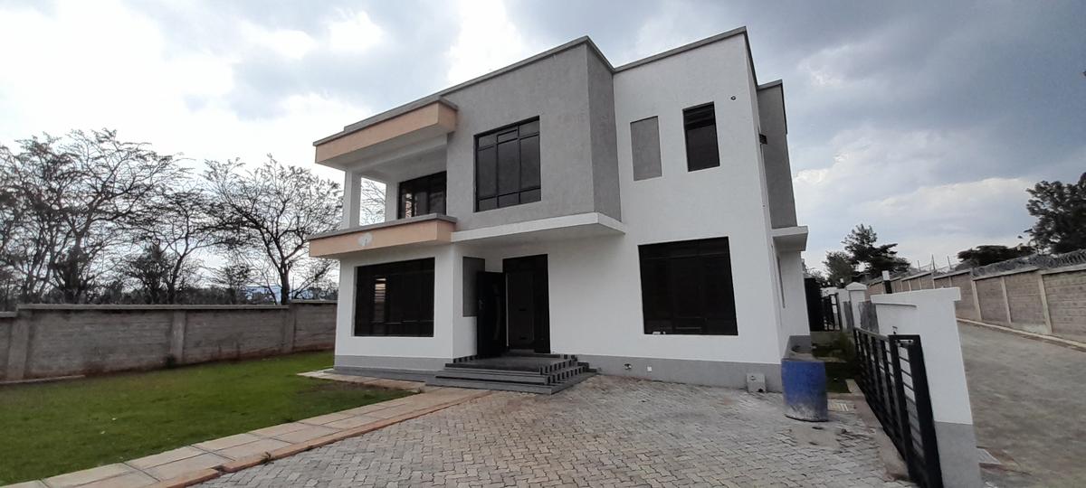 3 Bed House with En Suite at Rimpa - 2